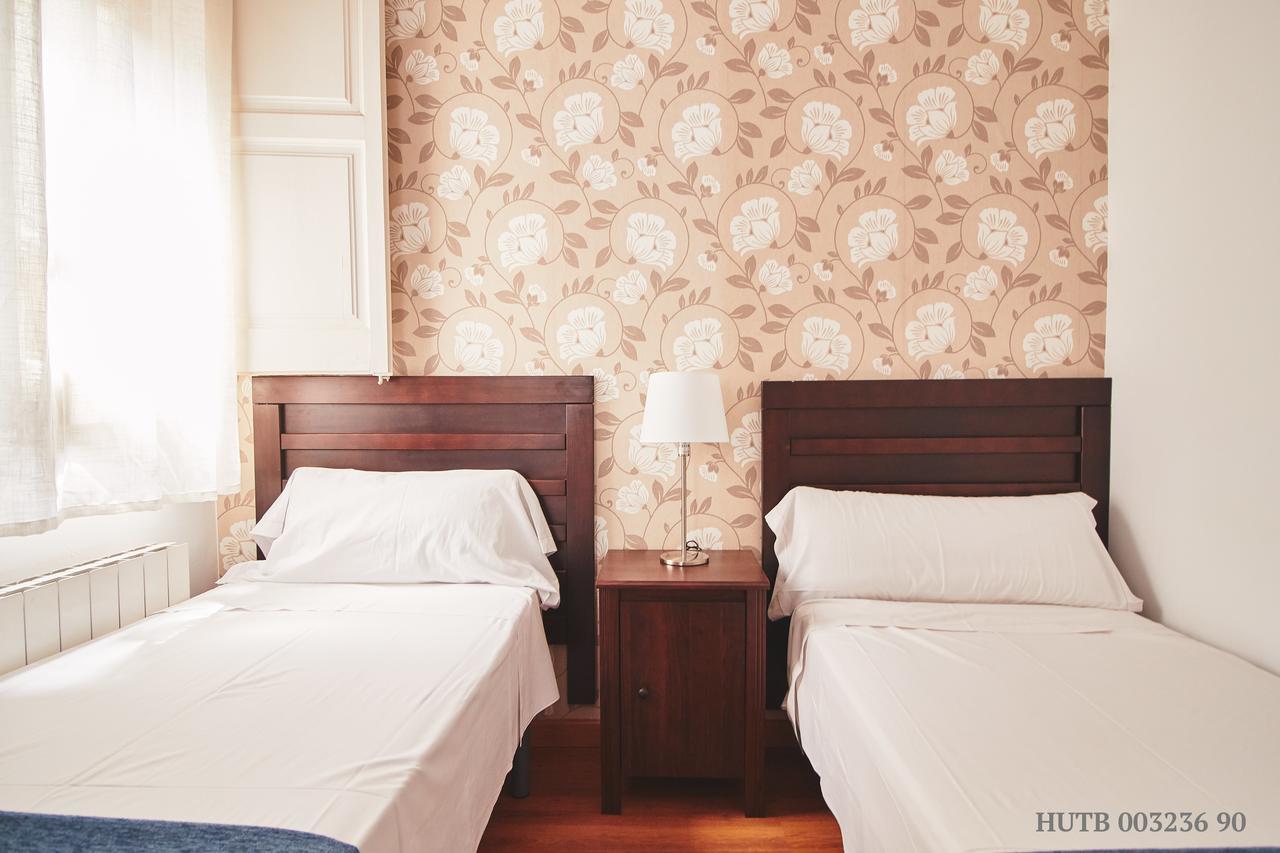 Alcam Rizal Apartment Barcelona Exterior photo